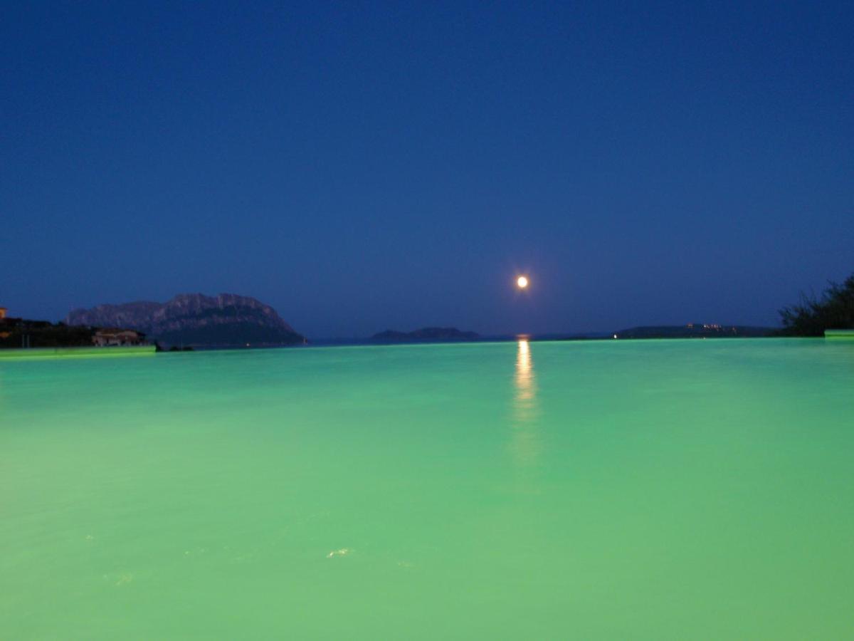 Villa And Pool Tavolara View Porto Istana Eksteriør bilde